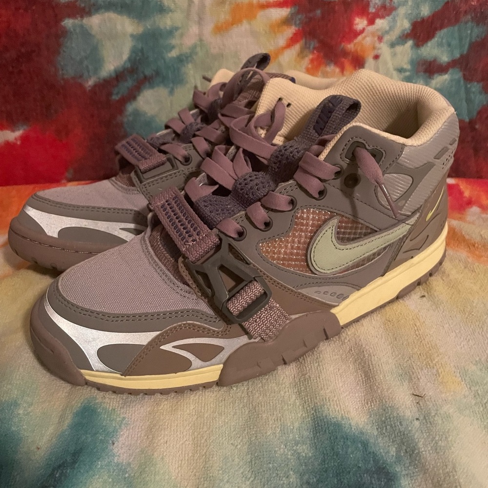 Nike air trainer 1